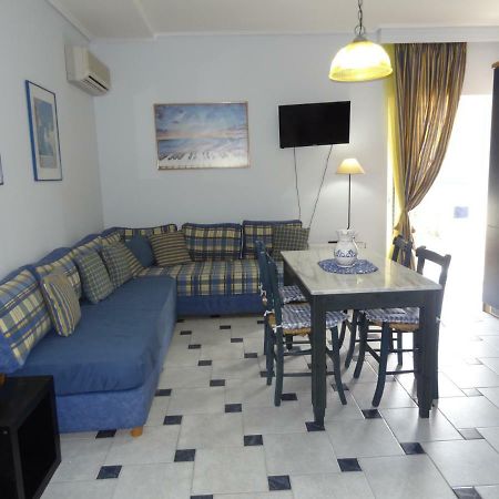 Aura Appartement Kalamáta Buitenkant foto
