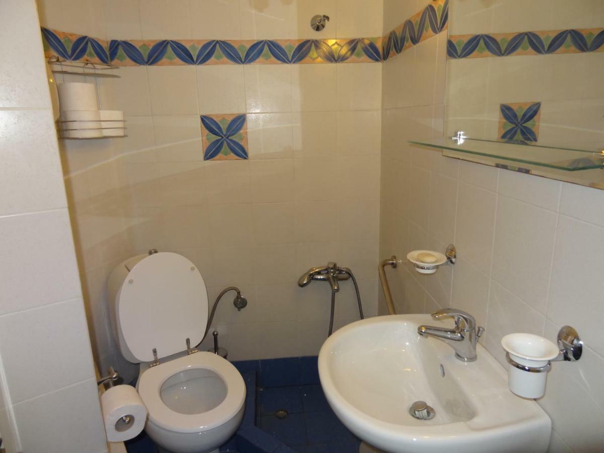 Aura Appartement Kalamáta Buitenkant foto
