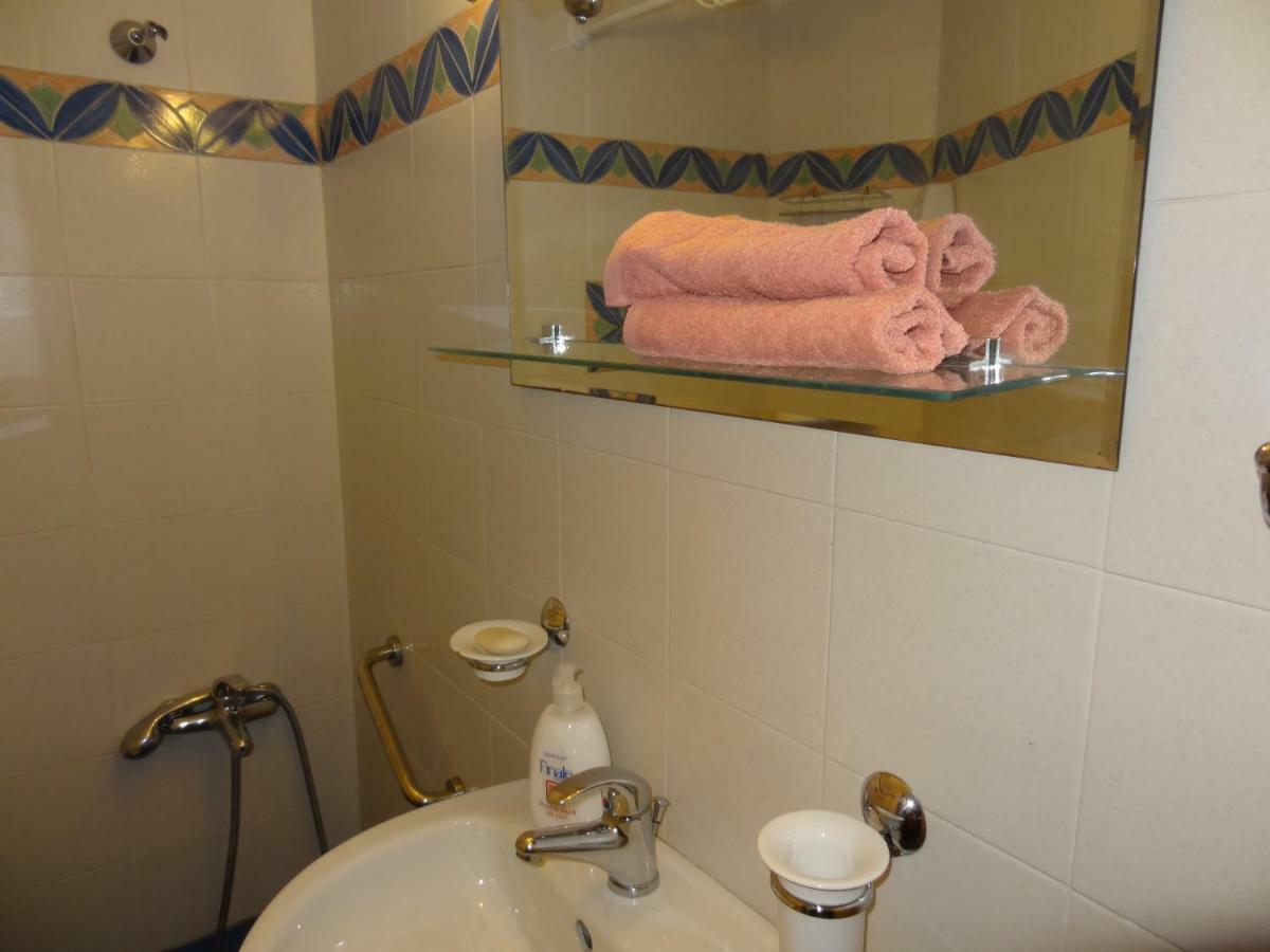 Aura Appartement Kalamáta Buitenkant foto