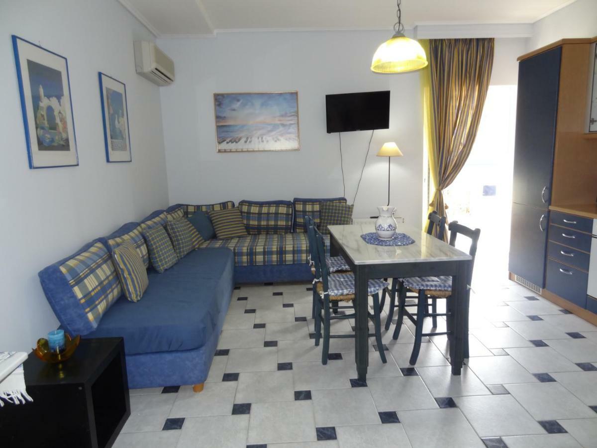 Aura Appartement Kalamáta Buitenkant foto