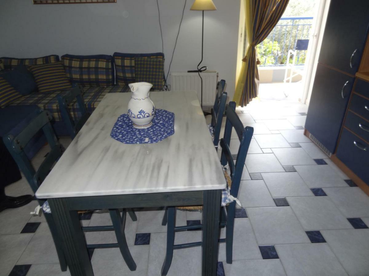 Aura Appartement Kalamáta Buitenkant foto